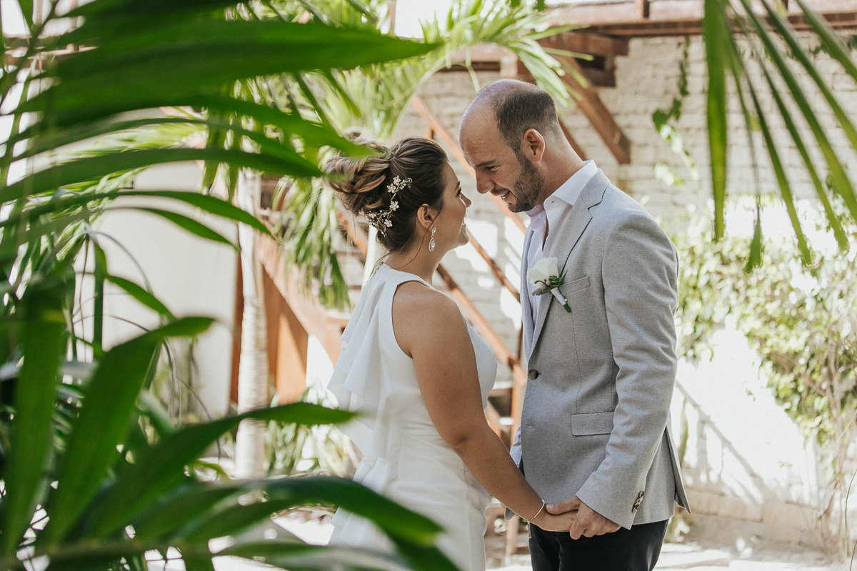 First look at Chiringuito Tulum Wedding in Mexico by Caro Navarro Photography
