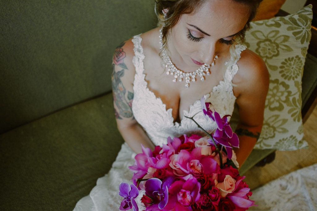 Boho beach bride portraits at Now Sapphire Wedding in Mexico. Caro Navarro Photography