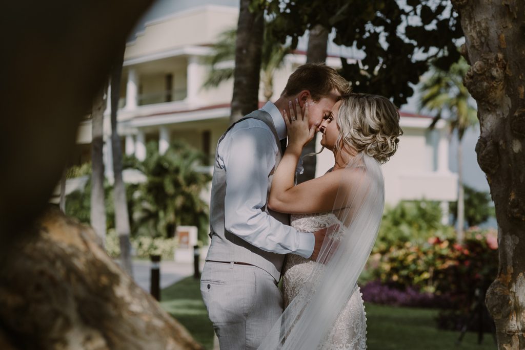 Bride and groom portraits. Moon Palace Nizuc Wedding by Caro Navarro Photography