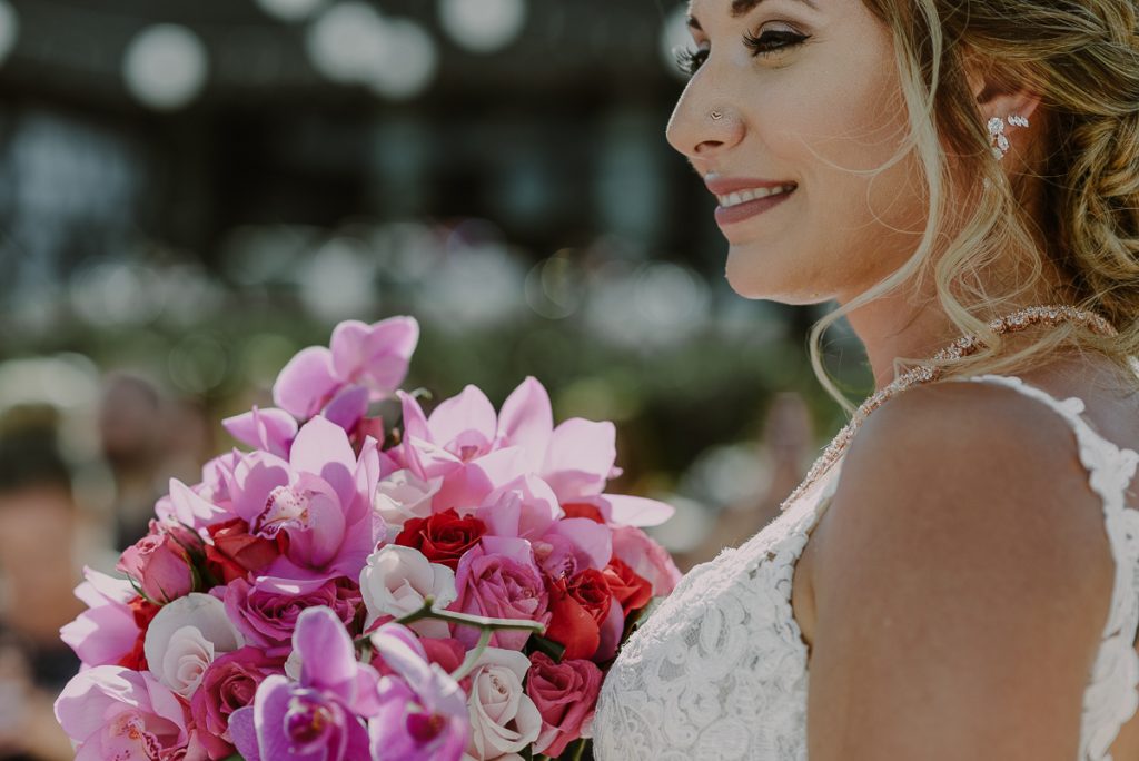 Bride at Now Sapphire Riviera Cancun Beach wedding. Caro Navarro Photography