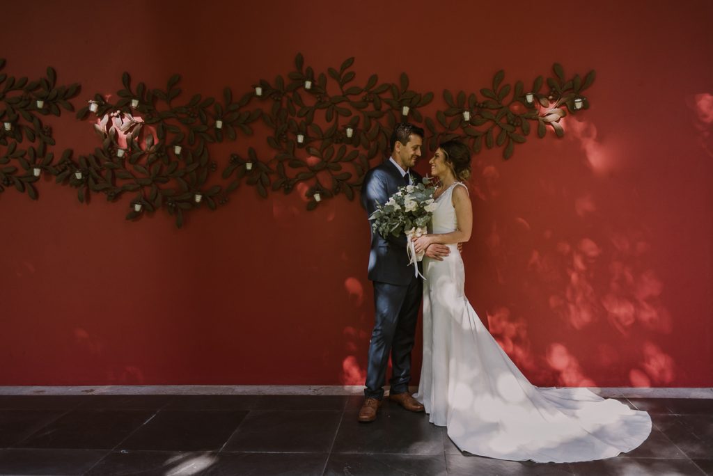 Bride and groom portraits at Banyan Tree Mayakoba, Mexico. Caro Navarro Photography