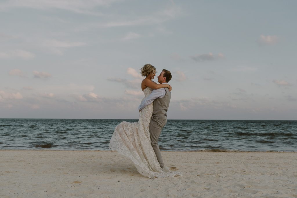 Moon Palace Nizuc Cancun destination wedding by Caro Navarro Photography