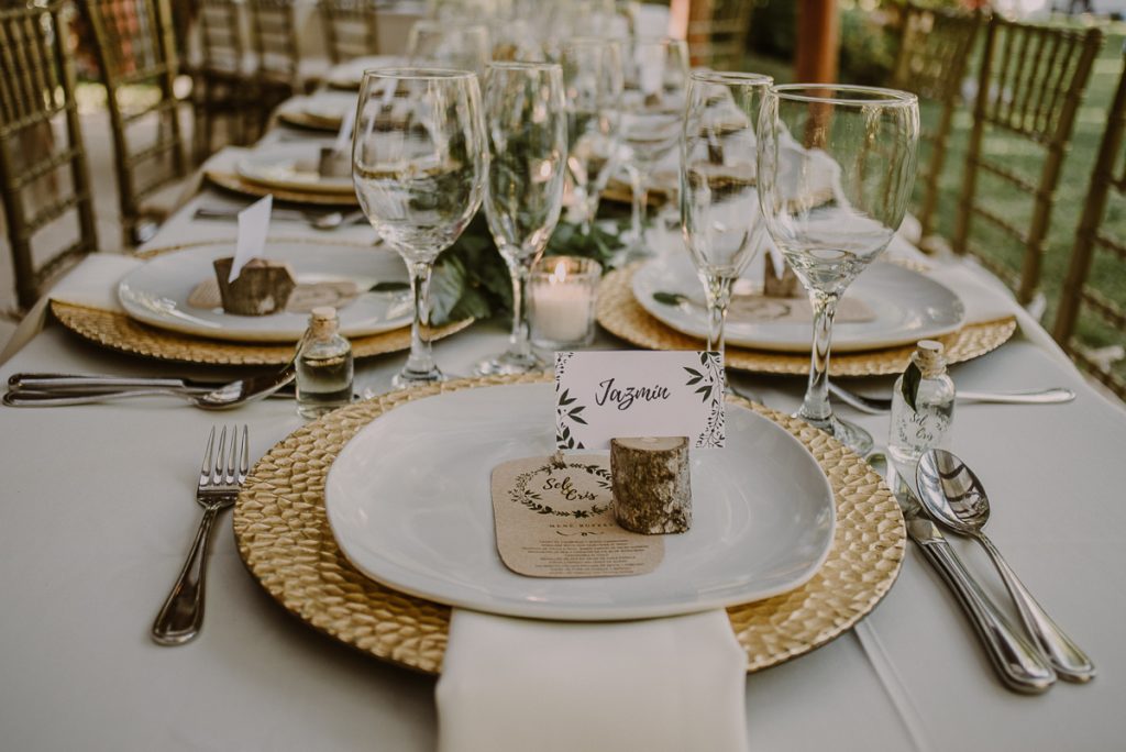 Boho wedding reception table at Playa del Carmen Garden Wedding. Caro Navarro Photography