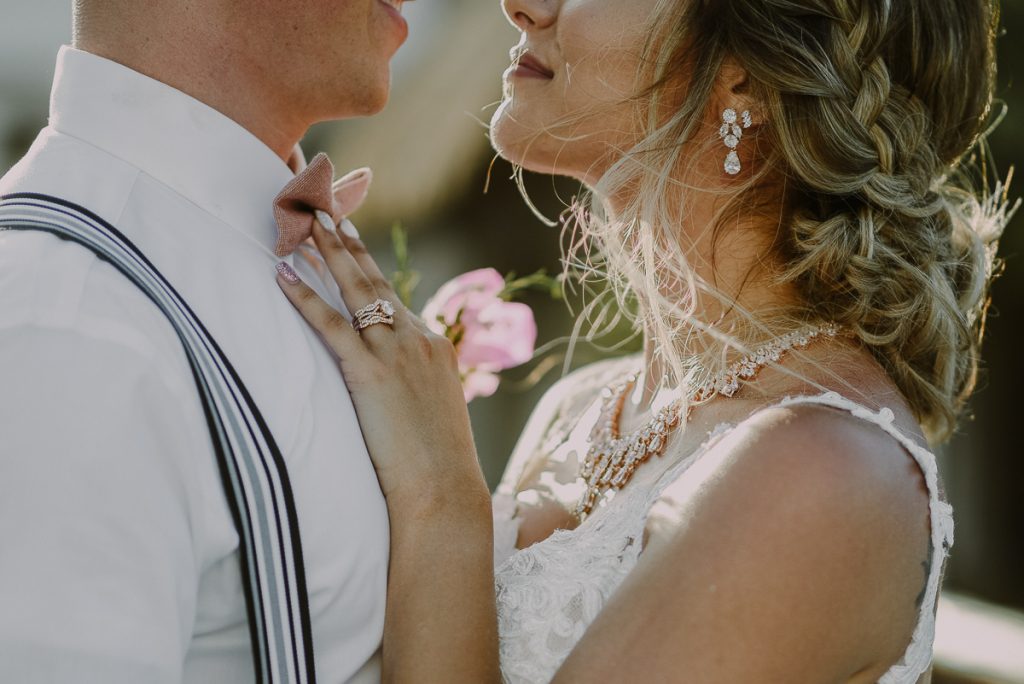 Wedding rings and details shot at Now Sapphire Wedding by Caro Navarro Photography