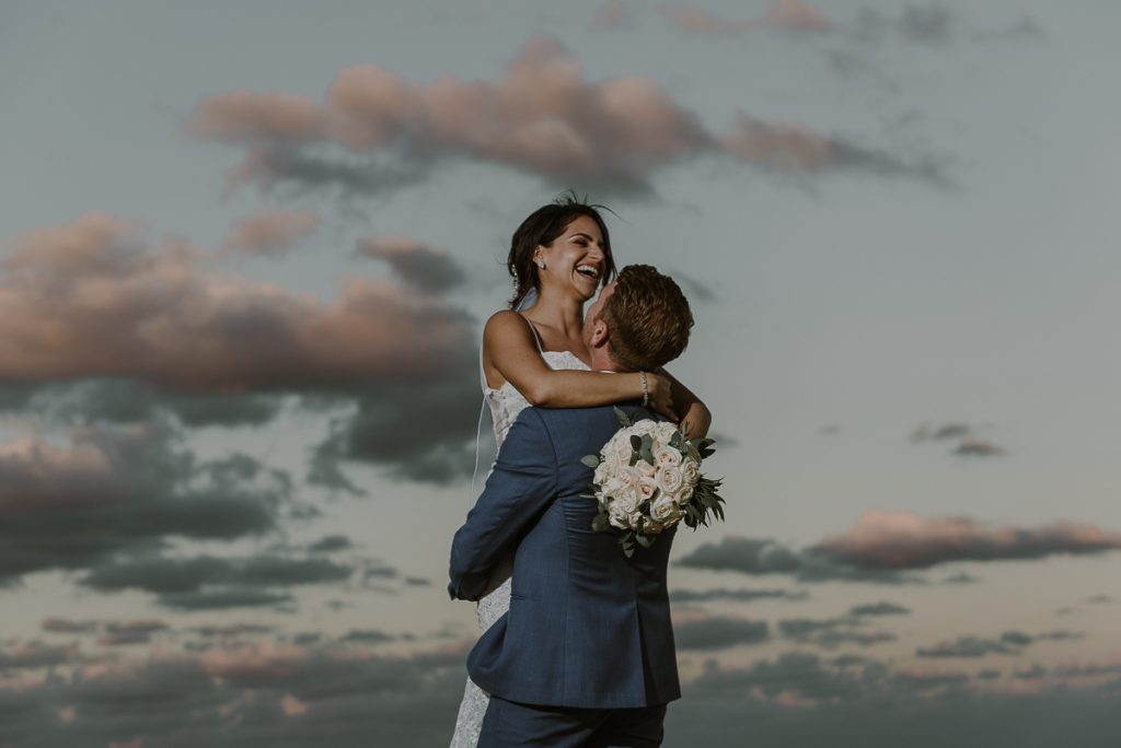 Bride and groom sunset portraits at Royalton Riviera Cancun, Mexico. Caro Navarro Photography
