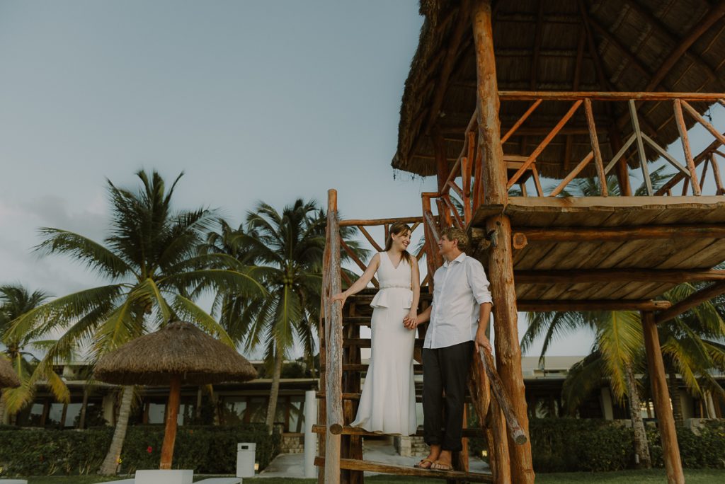 Beach trash the dress session at INTERCONTINENTAL PRESIDENTE COZUMEL RESORT SPA by Caro Navarro Photography