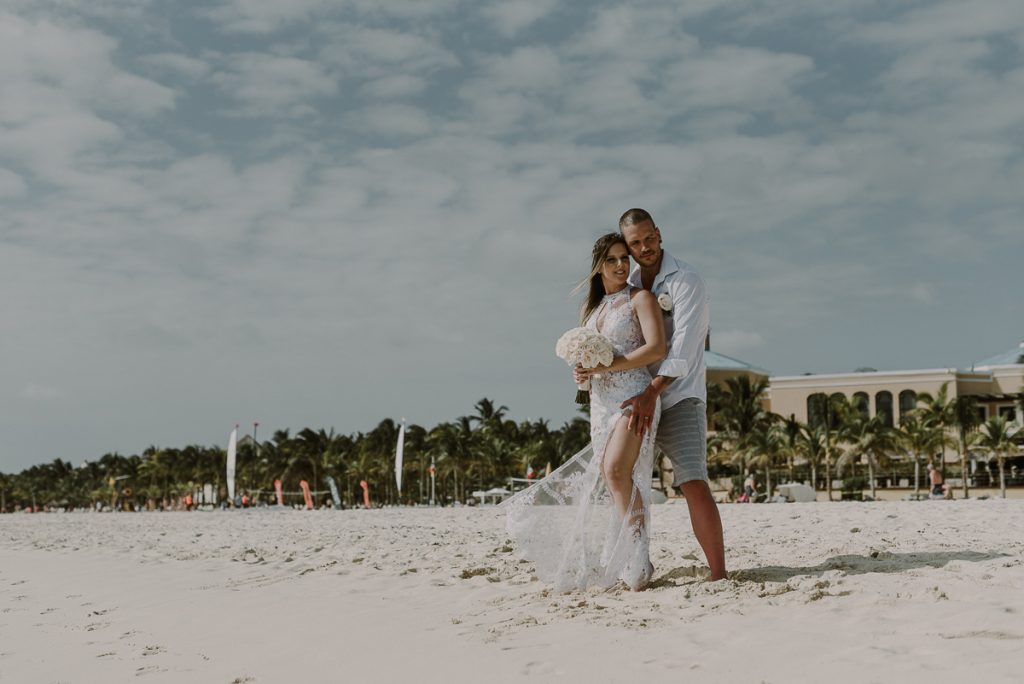 Royal Hideaway Playacar beach wedding in Mexico by Caro Navarro Photography