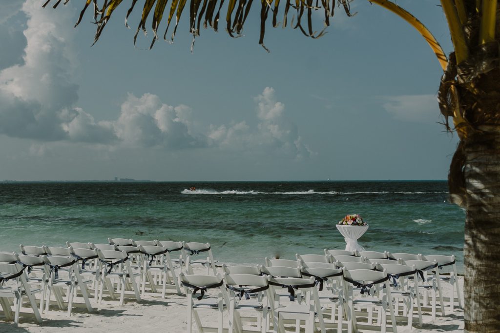 Riu Caribe Cancun beach wedding decor. Caro Navarro Photography