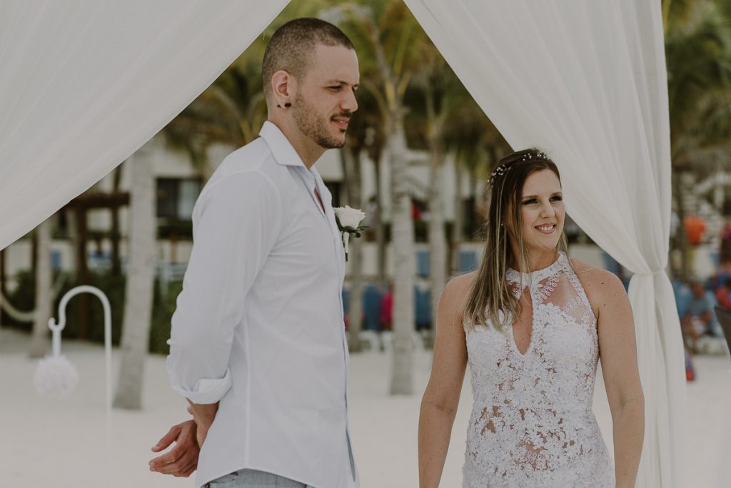Royal Hideaway Playacar beach elopement in Mexico by Caro Navarro Photography