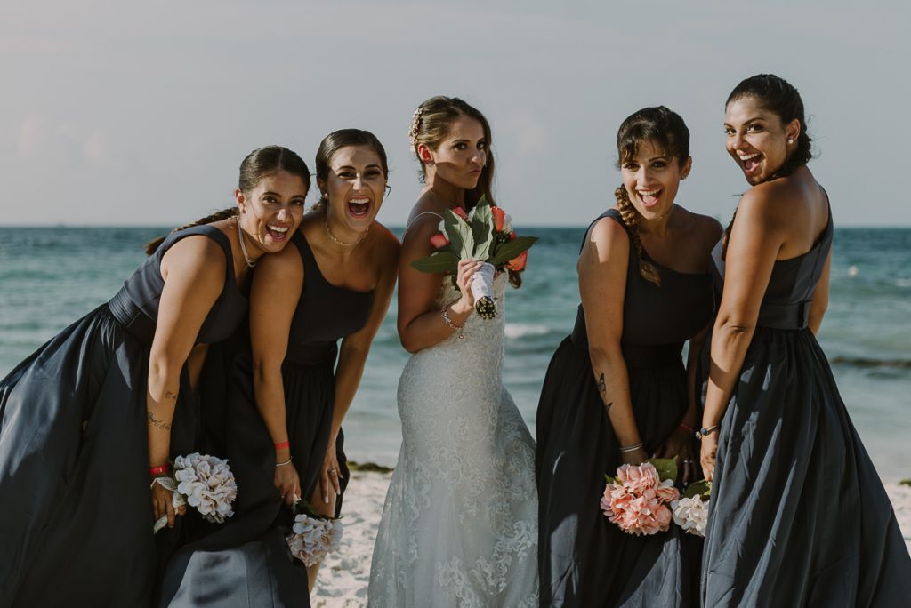 Bridal party portraits at Riu Caribe Cancun beach destination wedding by Caro Navarro Photography