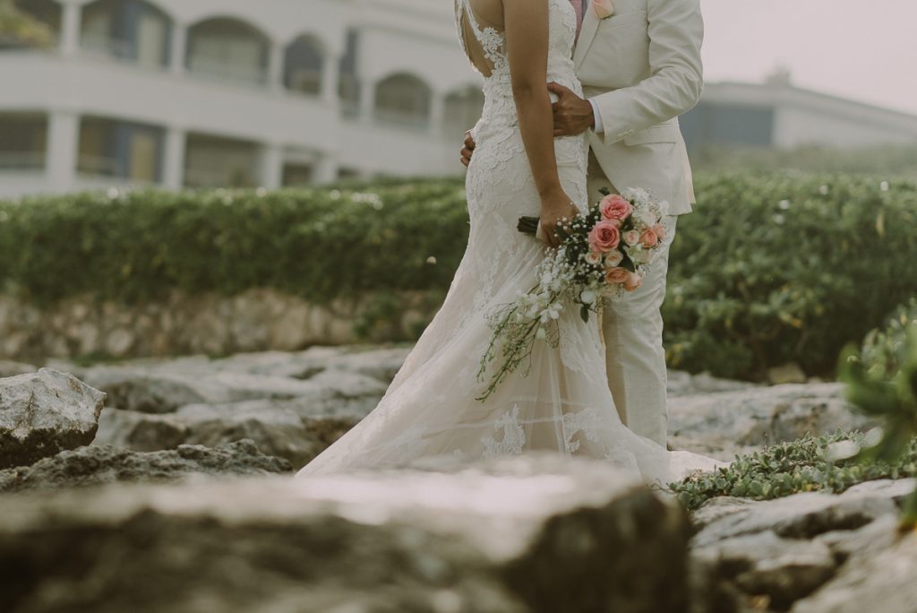 Hard Rock Riviera Maya beach trash the Dress Session in Mexico by Caro Navarro Photography