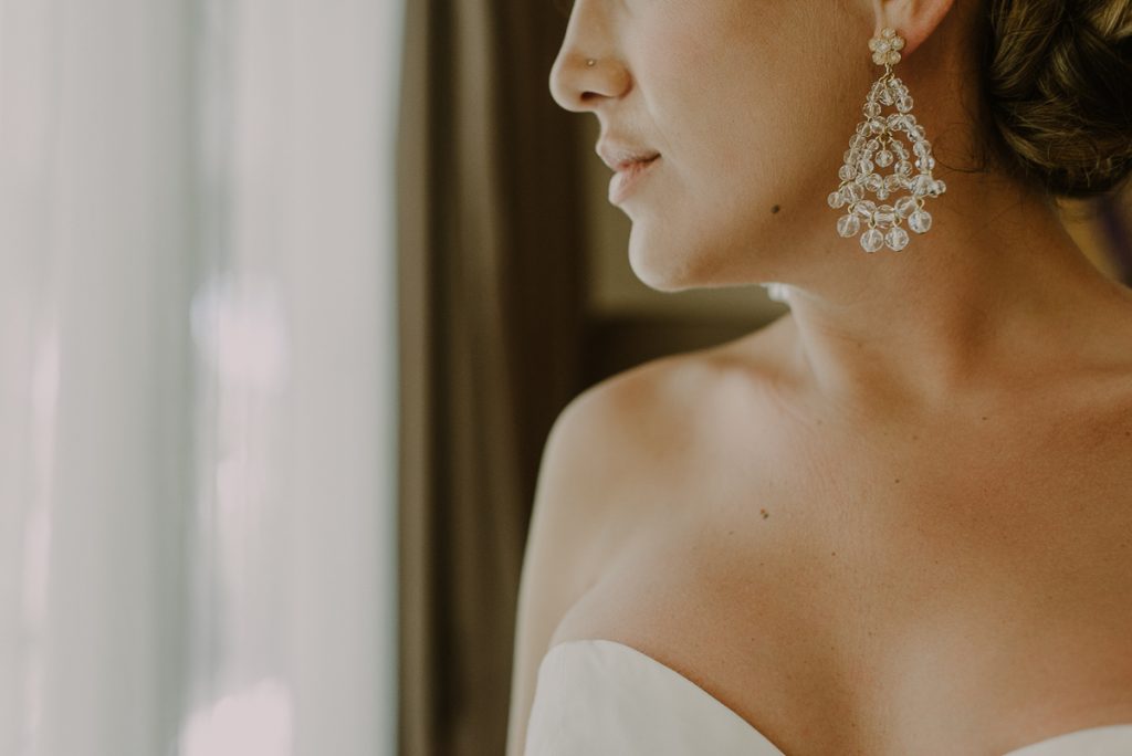Bridal earrings at Grand Palladium Riviera Maya LGBT Wedding in Mexico. Caro Navarro Photography
