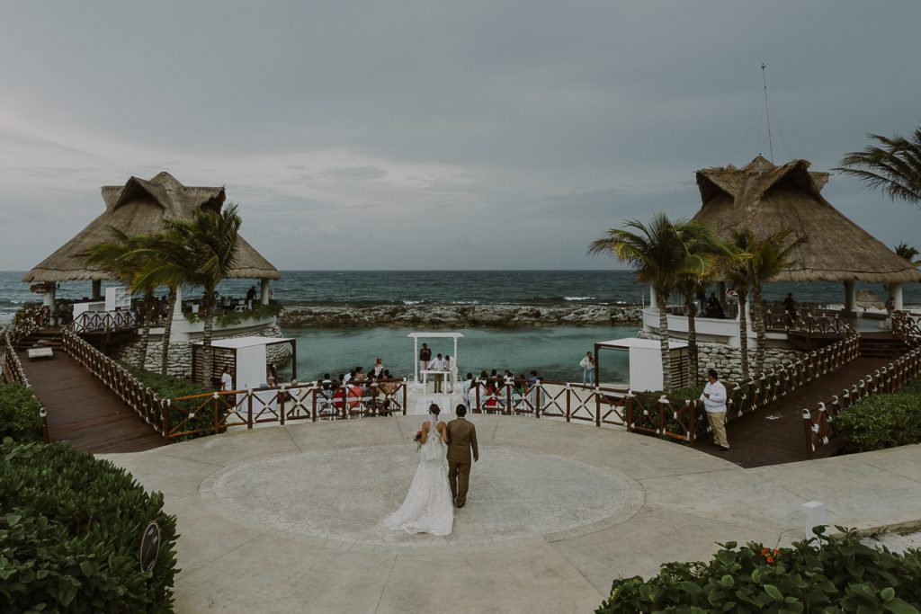 Glam Hard Rock Riviera Maya Beach Wedding by Caro Navarro Photography