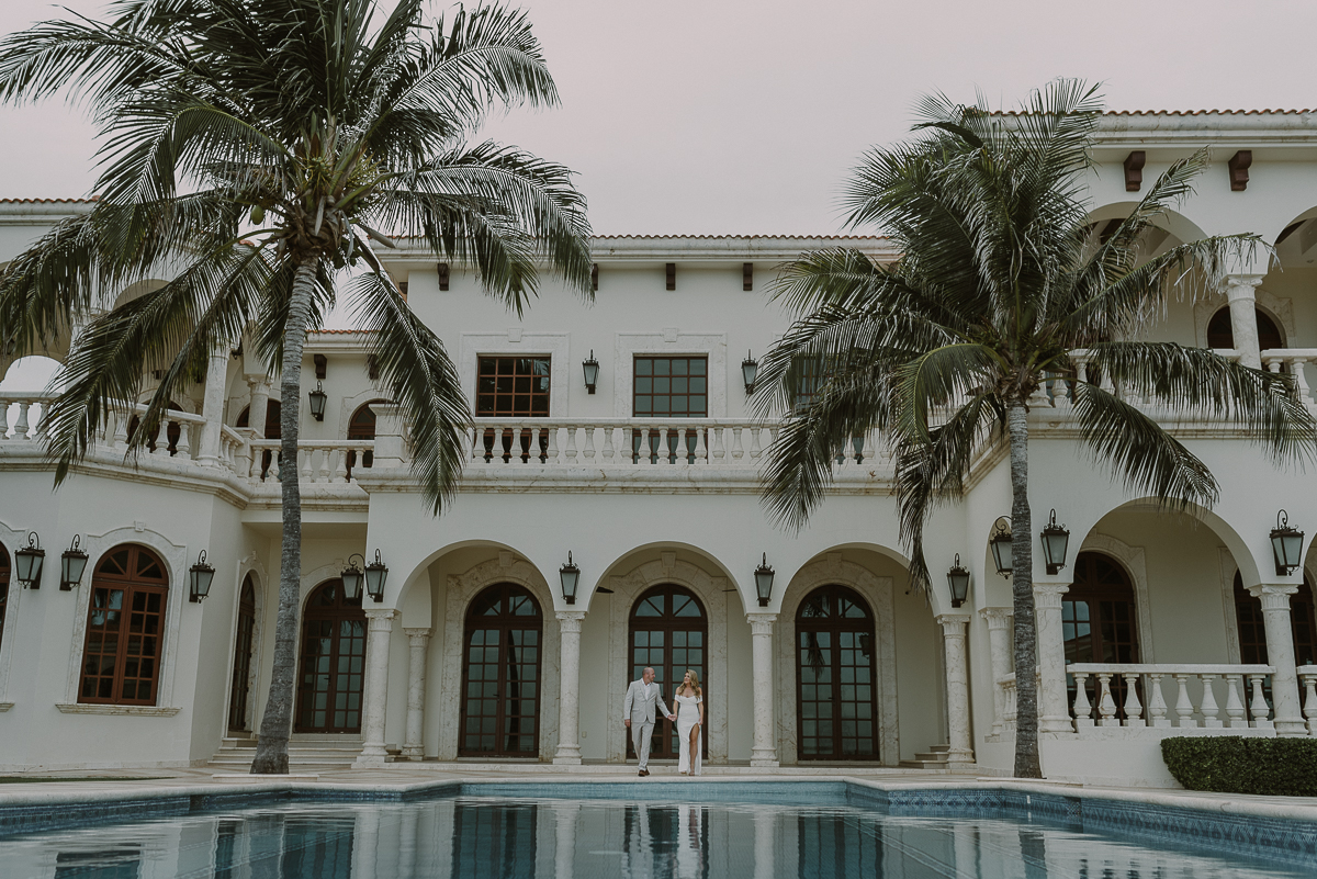 Engagement session at Villa La Joya, Riviera Maya, Mexico. Caro Navarro Photography